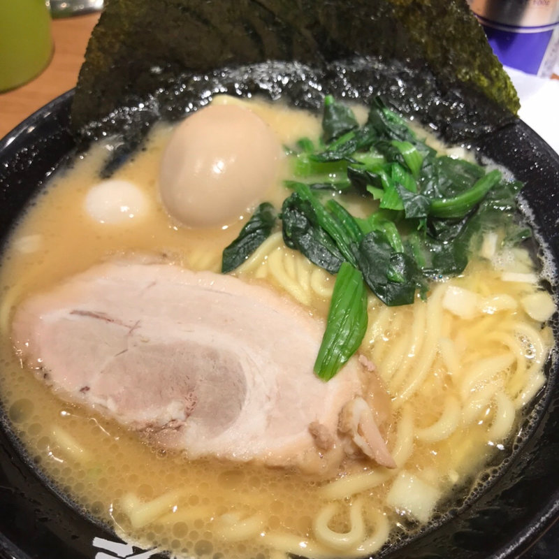 味玉ラーメン(横浜家系ラーメン　町田商店　武蔵小杉店)