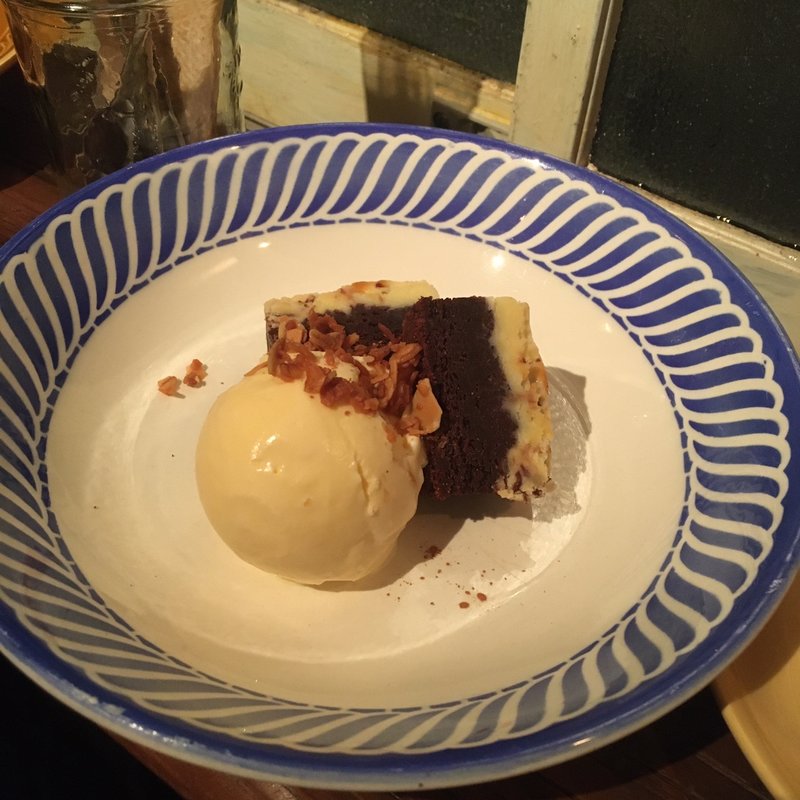 チーズブラウニー(Hood by Vargas （フッド バイ バーガス　【旧店名】フッドカフェ）)