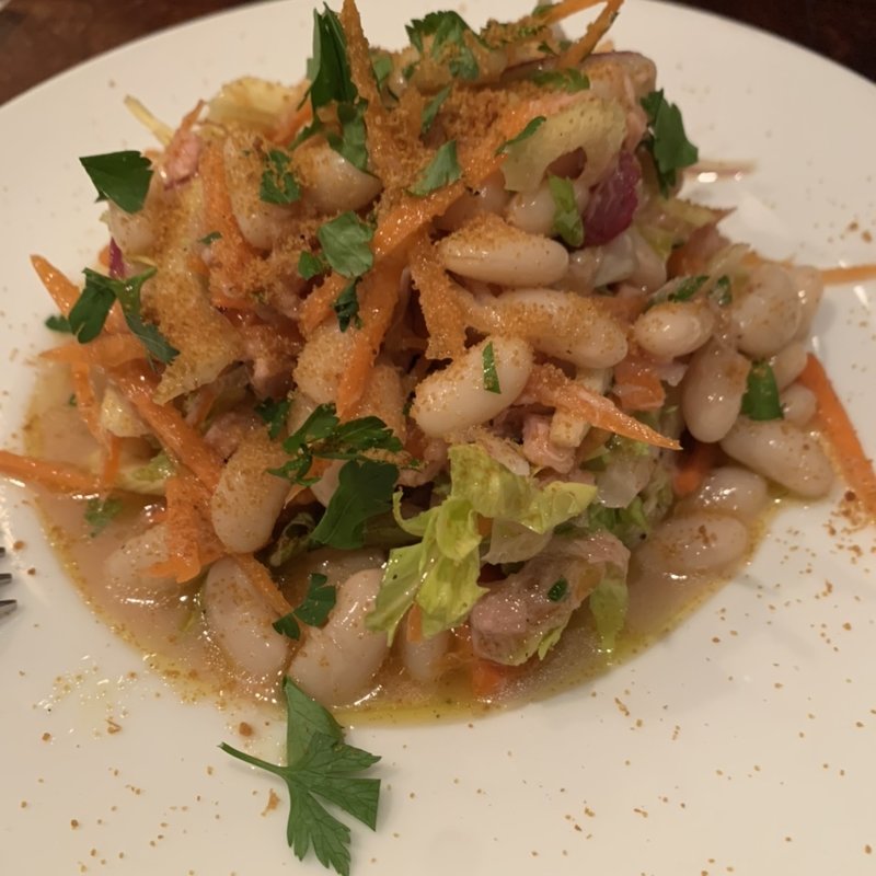 白いんげん豆とツナのサラダ　カラスミがけ(ピッツエリア ファッブリカ トクマル （pizzeria fabbrica 1090）)