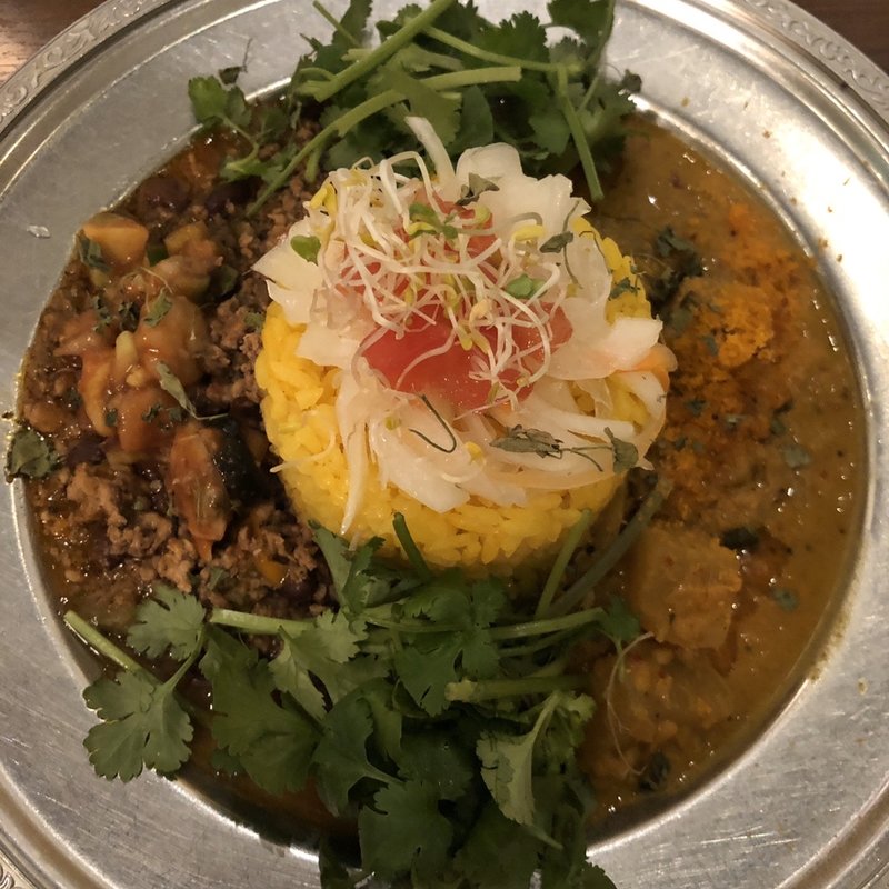 あいがけカレー(旧ヤム鐡道)