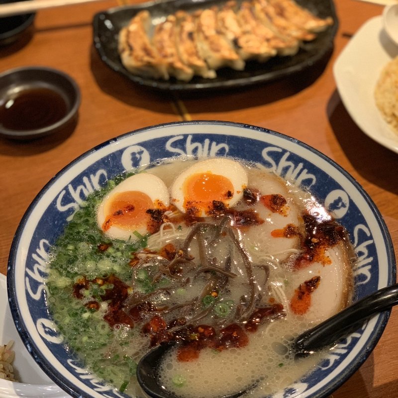 博多ShinShinらーめん(ShinShin 博多デイトス店)