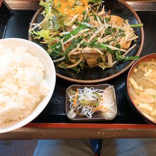 レバニラ日替わり定食(ホルモン千石 板橋店 )