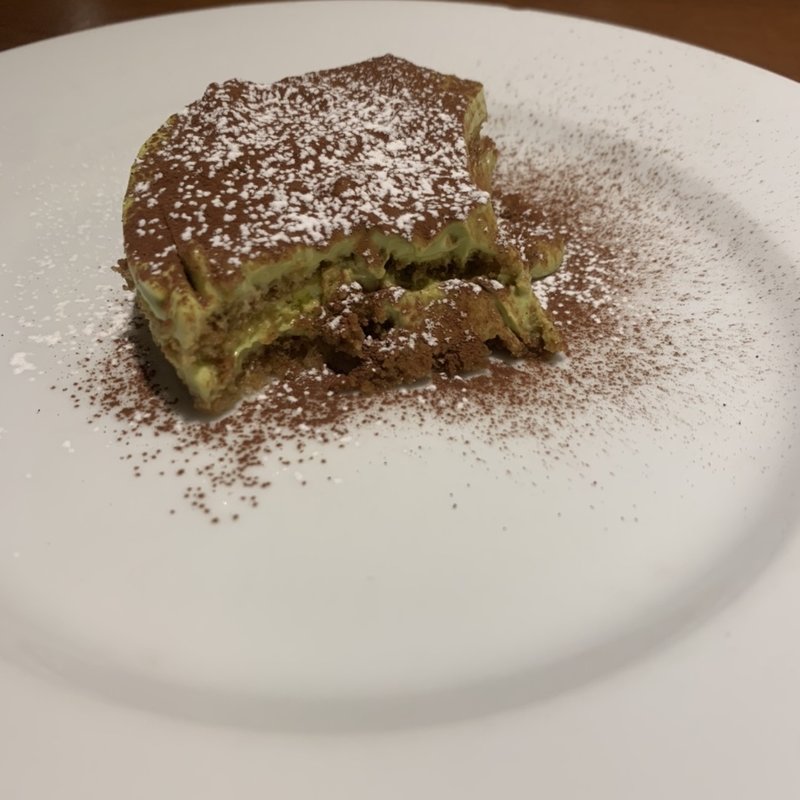 ピスタチオのティラミス(ピッツェリア ファリーナ)