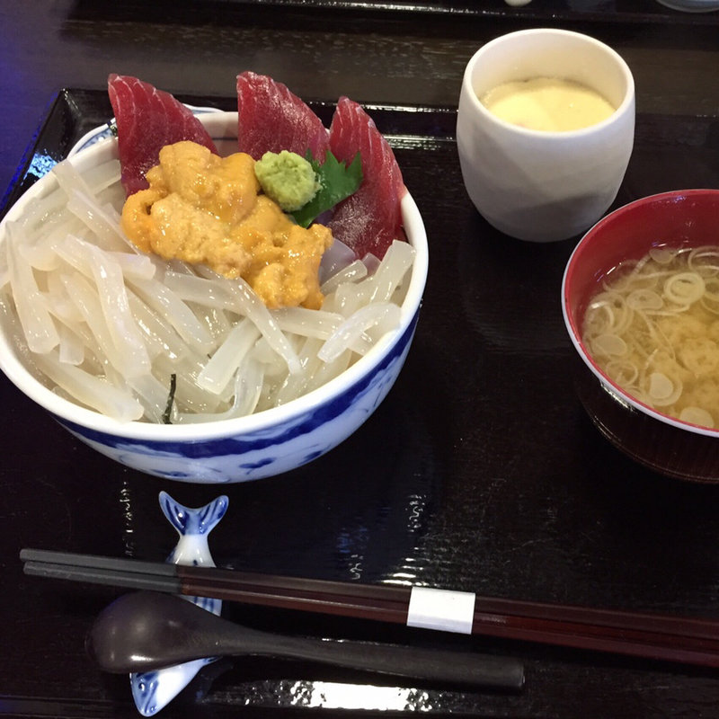 大間丼(まぐろ長宝丸 （まぐろちょうほうまる）)