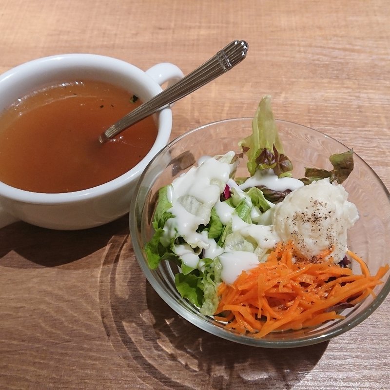 サラダ＆スープ(3 Little Eggs たまプラーザ店)