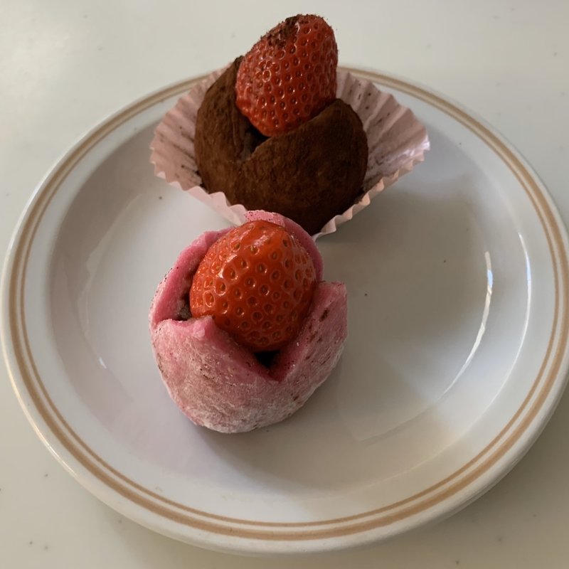 いちごスペシャル大福(ぽたぽたいちご)