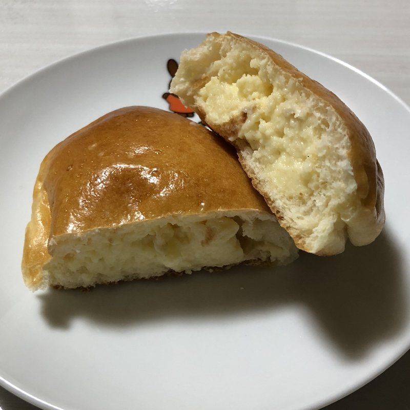 自家製クリームパン(いたみベーカリー)