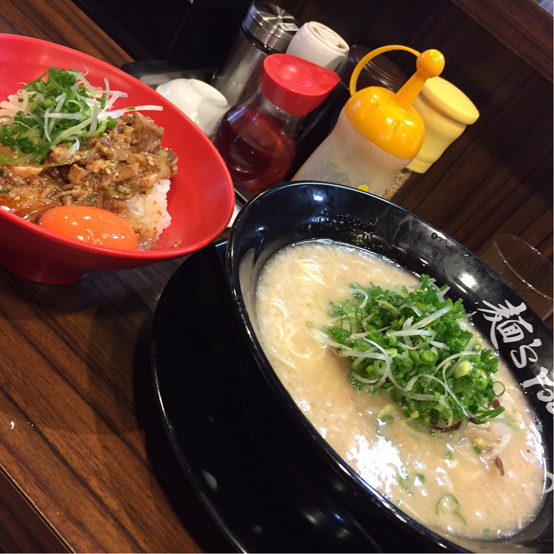 神虎ラーメン(神虎 肥後橋店 )