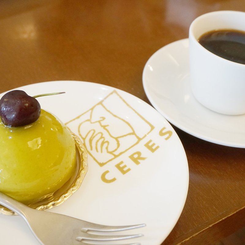 ケーキセット(マヌカンピス＆ケレス 新宮店)