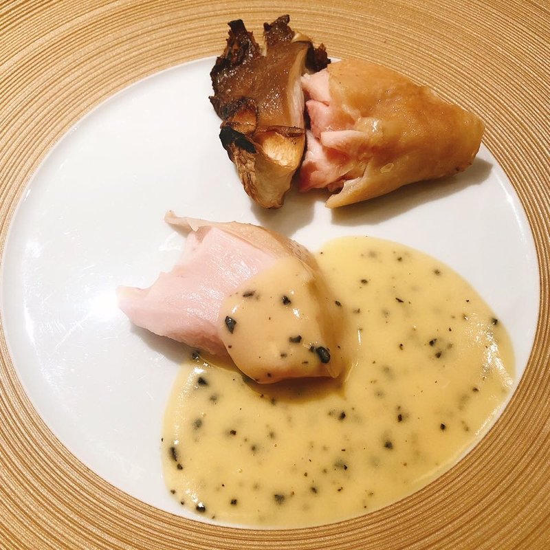 大山地鶏のドゥミ・ドゥイユ(銀座大石)