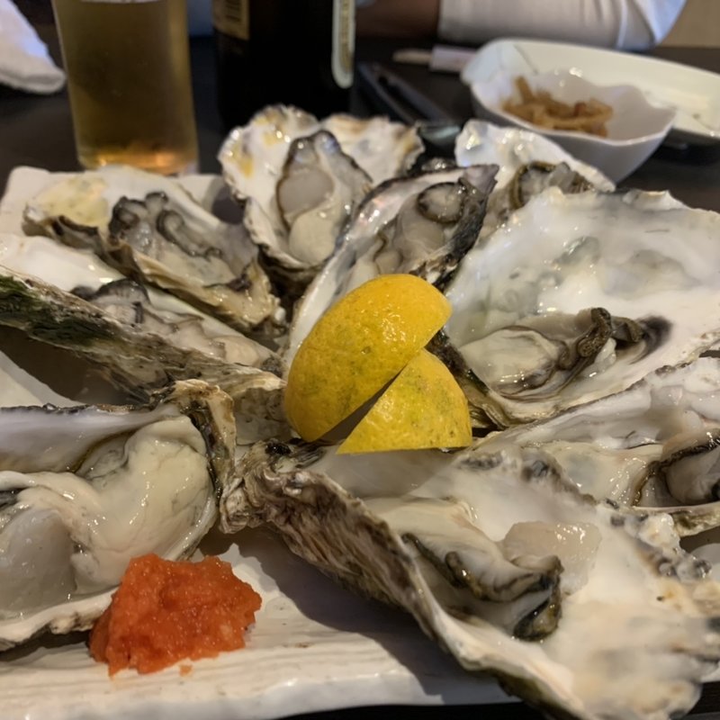 生牡蠣食べ放題(浜の牡蠣小屋 関内本店)