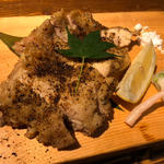 若鶏もも肉の黒七味焼き (京町恋しぐれ 新宿 本館 （きょうまちこいしぐれ）)
