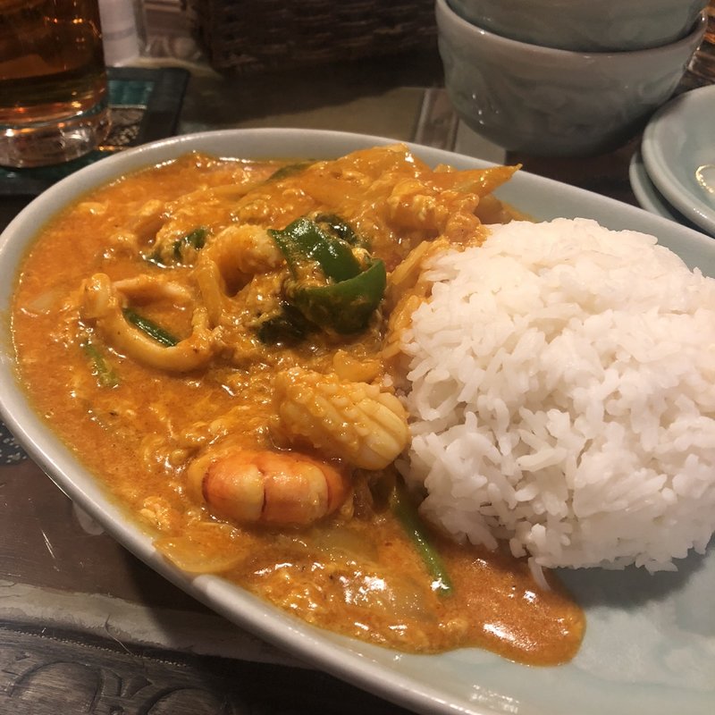 タレーパッポンカリー 具沢山海鮮のふわふわ卵とじカレー(クルン・サイアム 自由が丘店)