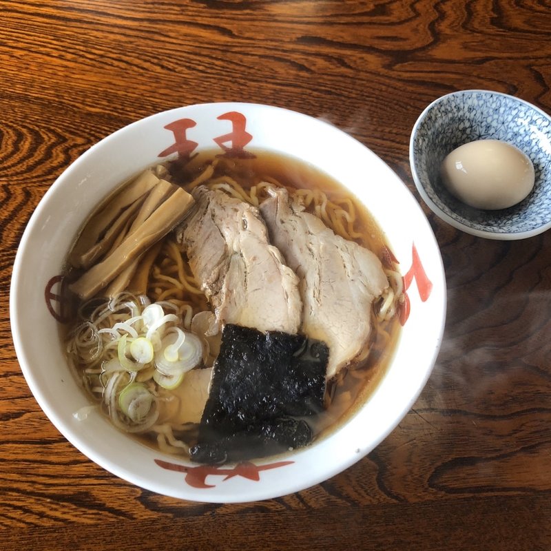 中華そば(あっさり固め)＋味玉(中華そば処 琴平荘 （コンピラソウ）)