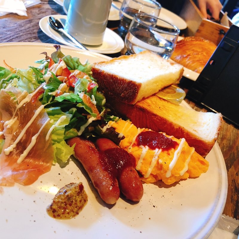 (Cafe La Ruche （カフェ・ラ・リューシュ）)