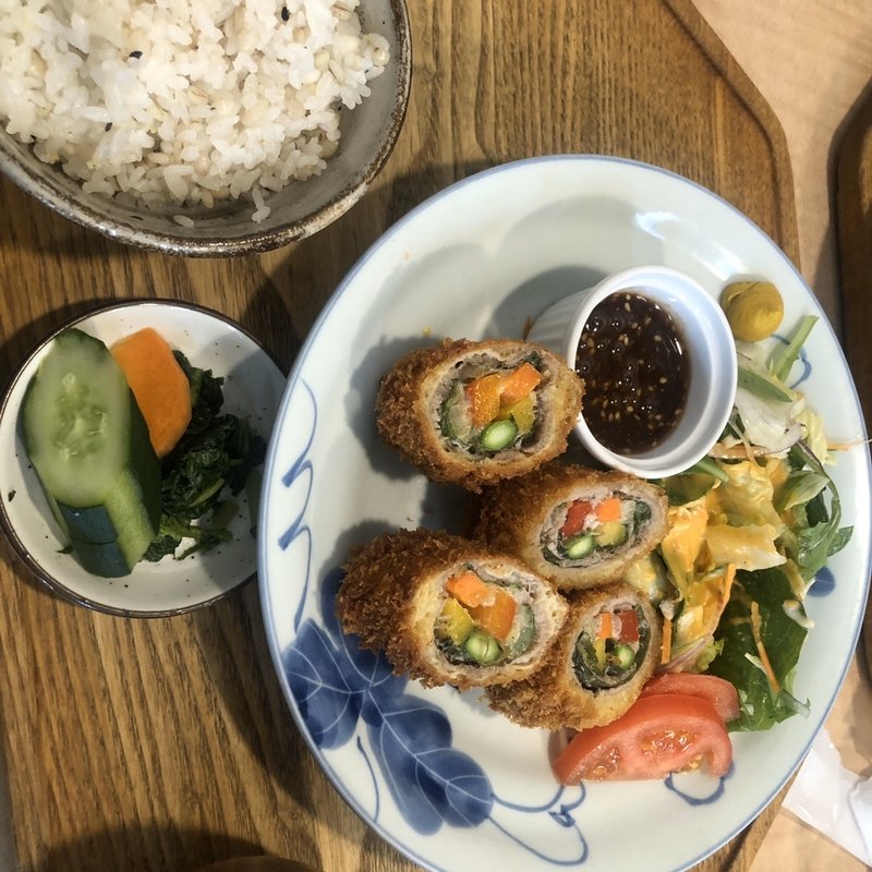 やさい肉巻き定食（天元豚）ライト(キッチン 米一　 千早店)