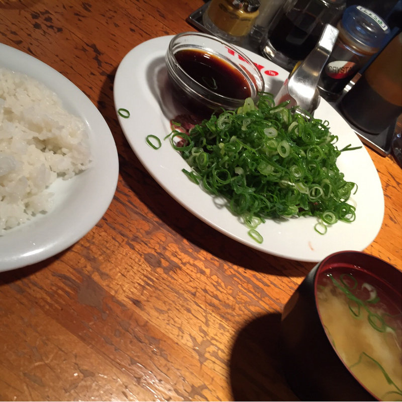 牛肉の焼タタキ(ステーキハウス トライ 肥後橋店)