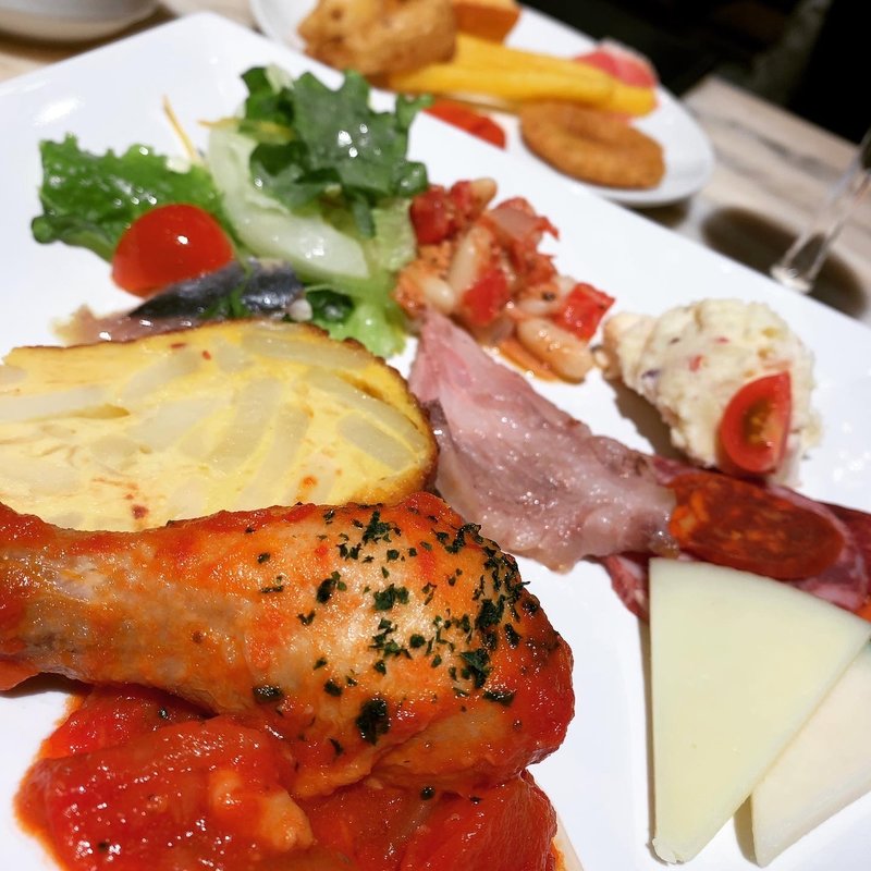 ランチビュッフェ（土日限定）(月島スペインクラブ)