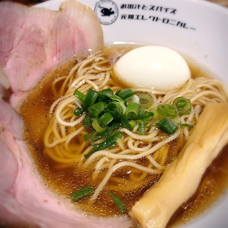 鮭醤油ラーメンとけっこうスパ石井な豚きのこマサラキーマ(お出汁とスパイス 元祖 エレクトロニカレー)