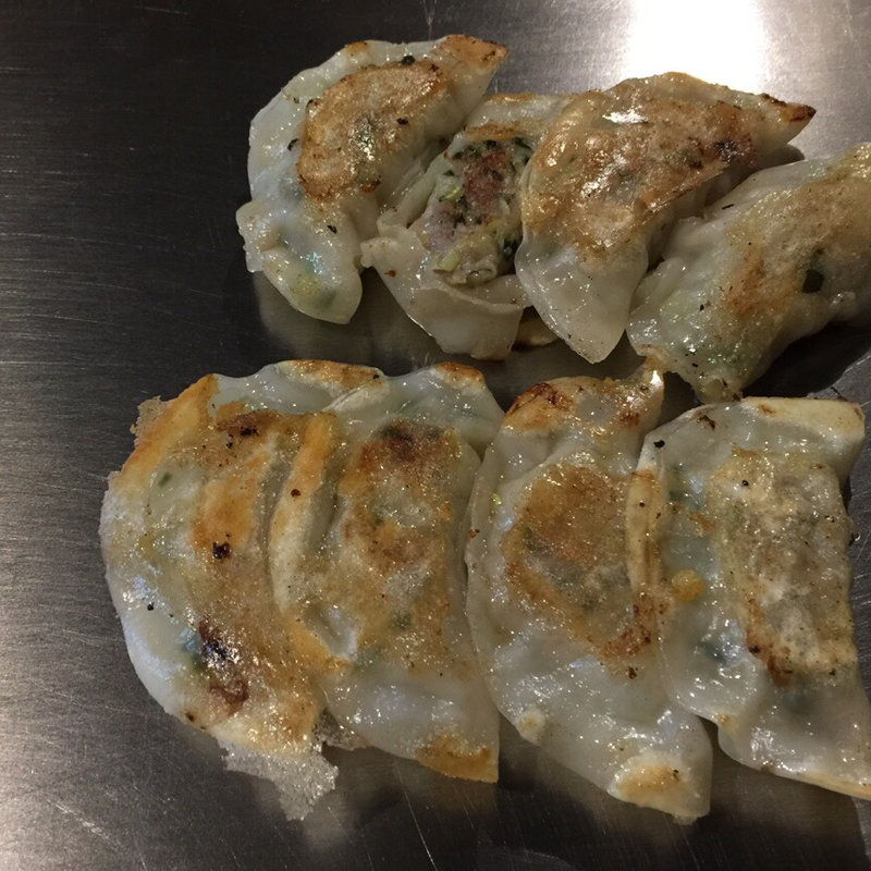 一口餃子(ひろも)