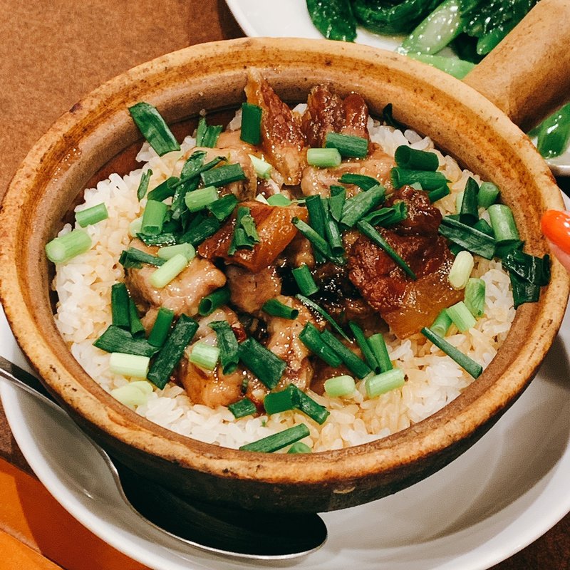 スペアリブ炊き込みご飯(南粤美食)