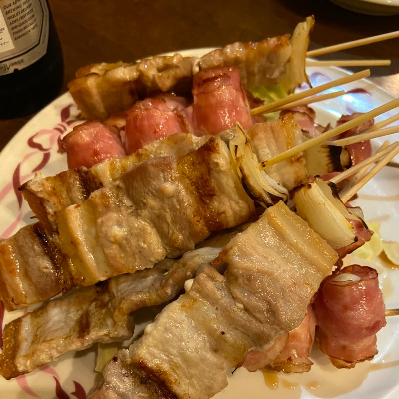 豚バラとうずらの卵のベーコン巻き(焼鳥 松高 塩原本店)