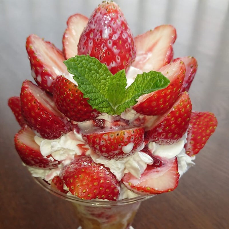 いちごパフェ(森のガーデン )