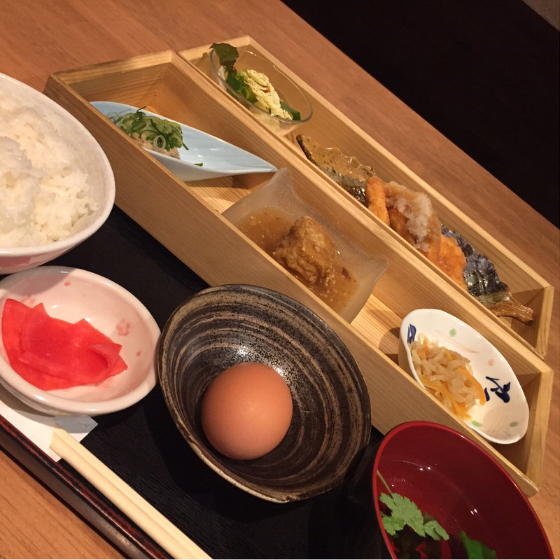 くちばし定食(鉄板焼鳥 くちばし 北新地本店)