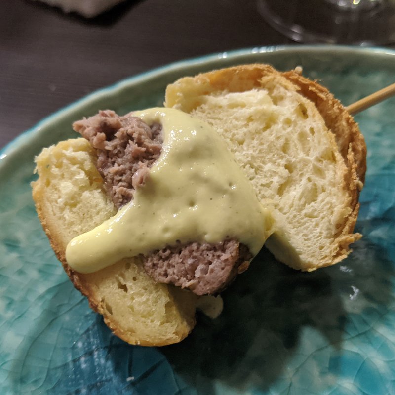 別海町ヒグマのハンバーガー(ビストロ ワタナベ)