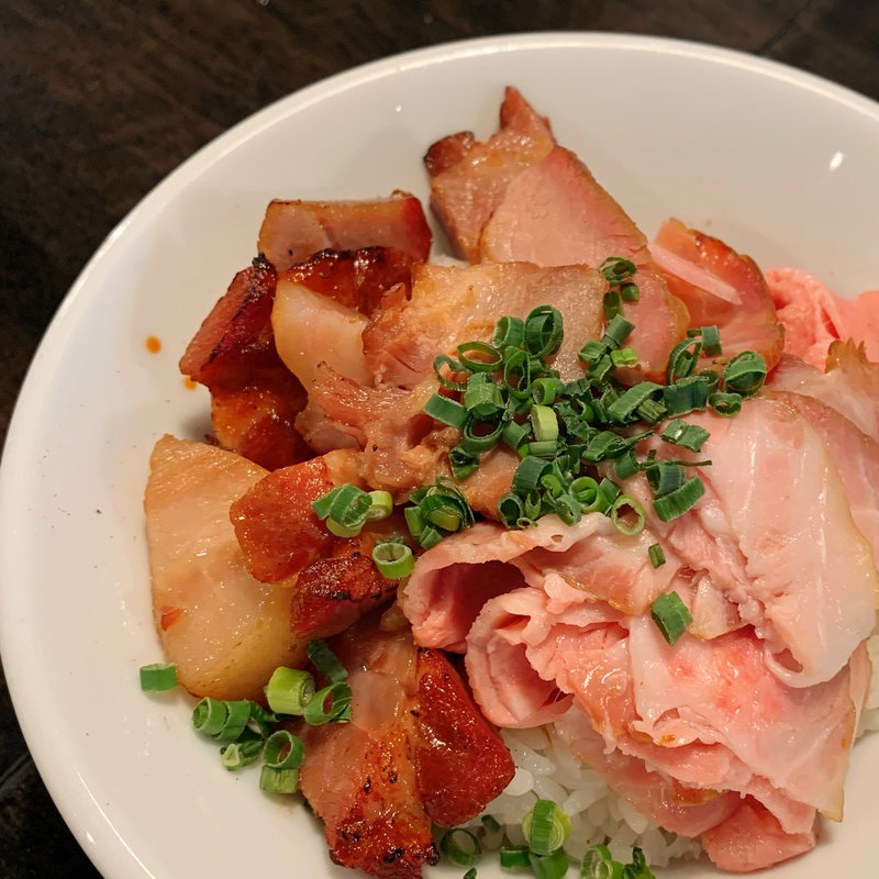 肉飯(カネキッチン ヌードル （KaneKitchen Noodles）)