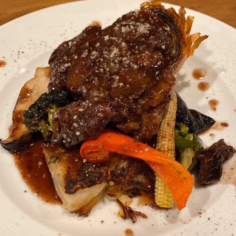 牛頰肉の煮込み(金剛商店138番地 )