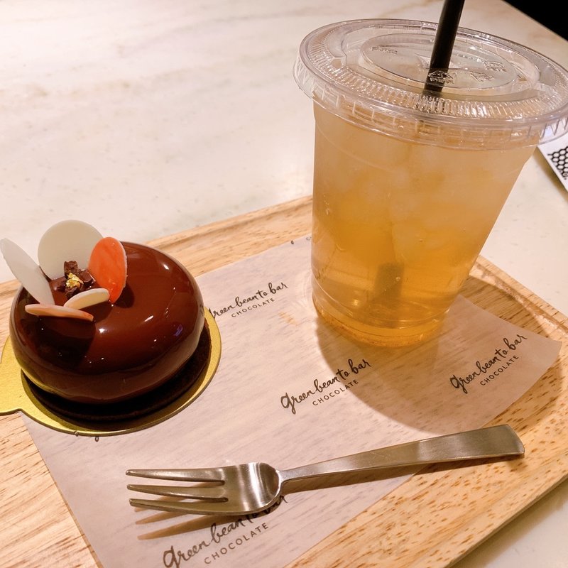 (グリーンビーントゥバーチョコレート 中目黒本店)