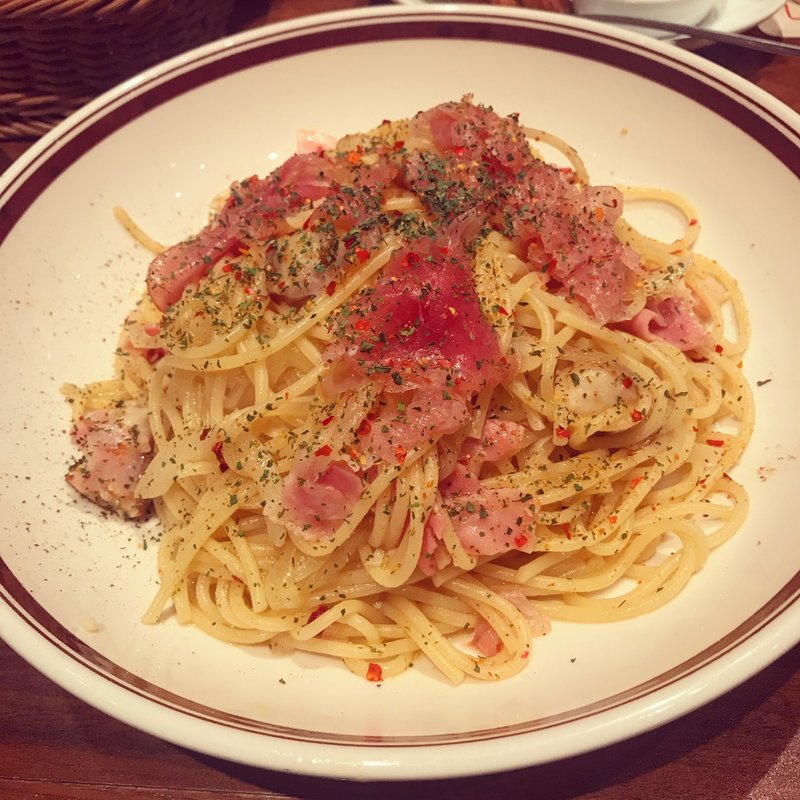 生ハムとポルチーニのペペロンチーノ(銀座ライオン LION北千住店)