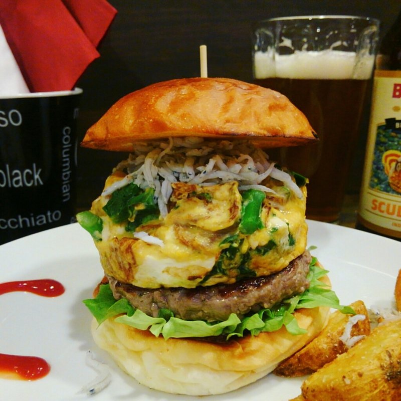 菜の花のふわふわ玉子としらすのバーガー(Kokopelli)