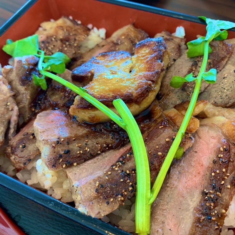 フォアグラとステーキ重(シーフードレストランメヒコ大洗店 )