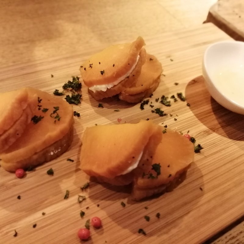 いぶりがっこクリームチーズ(燻製MOKU)