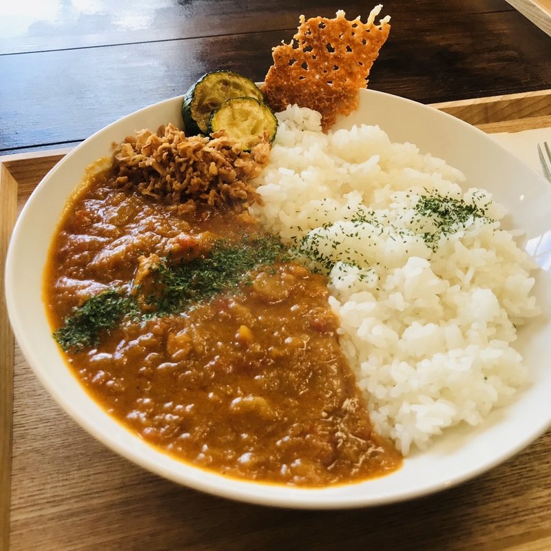 トマトチキンカレーセット(cafe Muku)