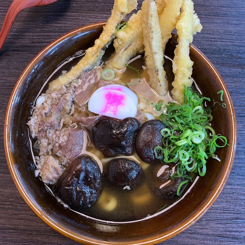 ごぼう天肉うどん＋しいたけ(資さんうどん 太宰府店)