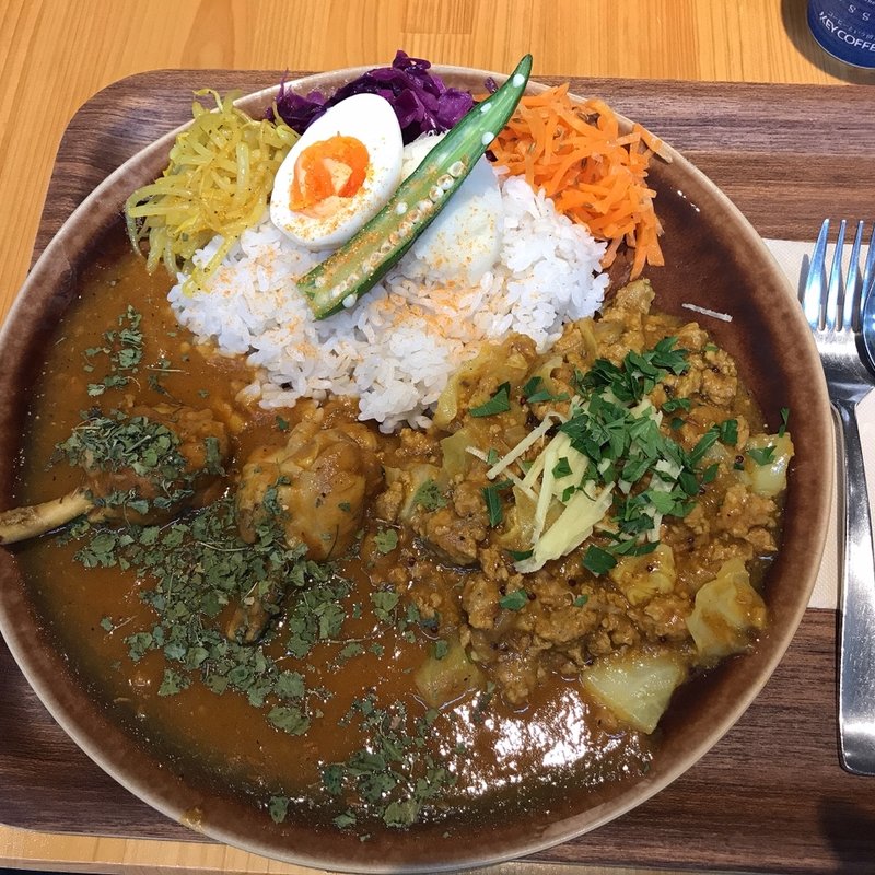 薬膳チキンカレー(丸祇羅)