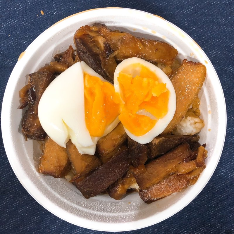 豚の角煮丼(中野坂上 自意識過剰)