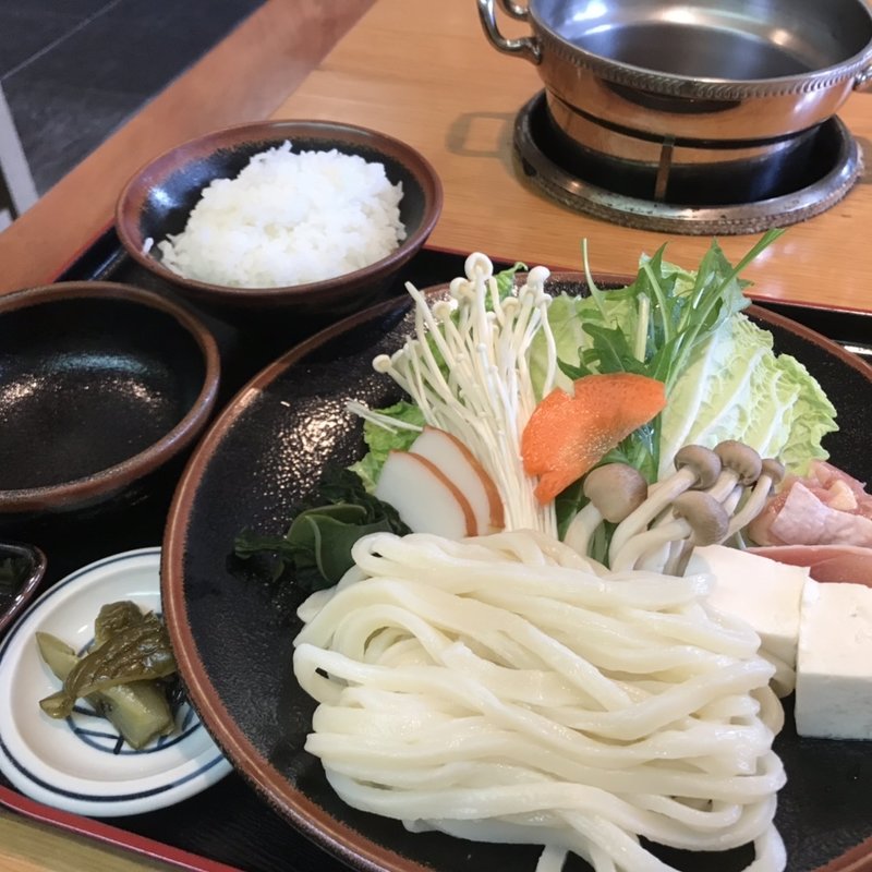 うどんすき定食(花車 （ハナグルマ）)