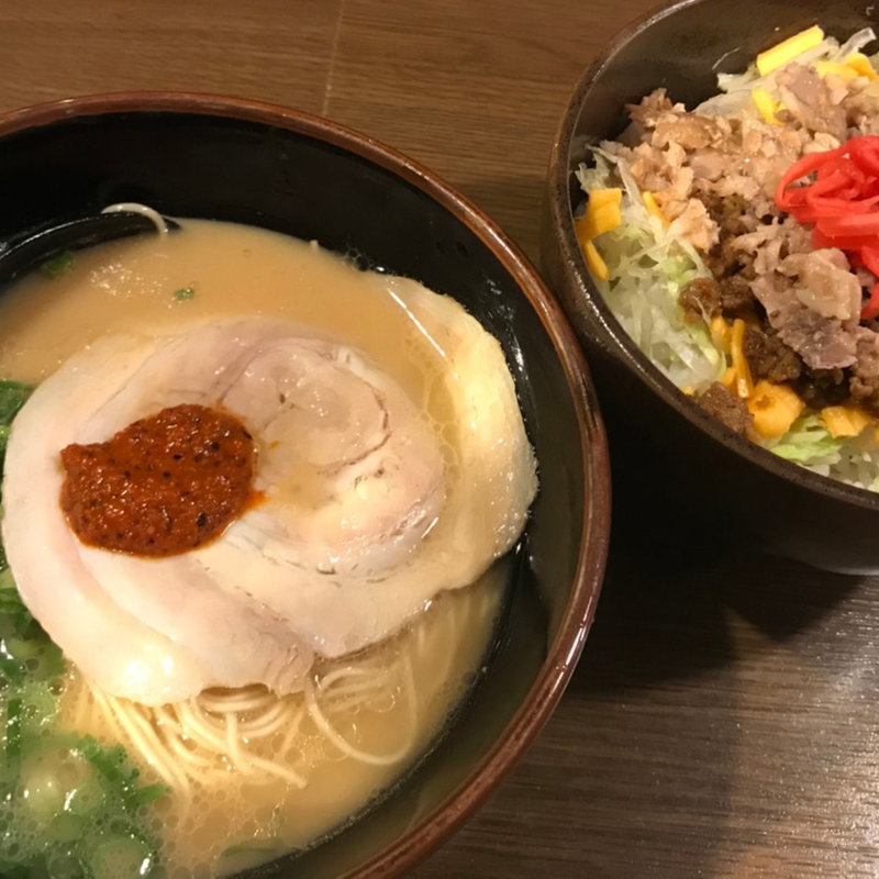 ミニラーメン&タコライス(康竜 那覇国際通り店 （コウリュウ）)