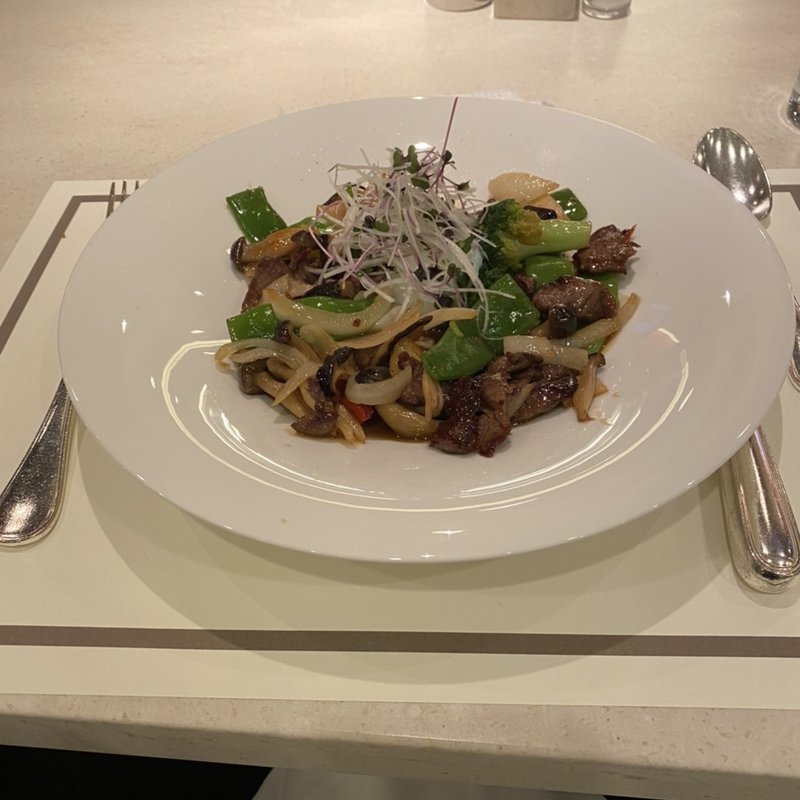 牛薄切り肉と椎茸(ザパーク)