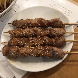 羊串焼きラムショルダー（塩）(羊香味坊)