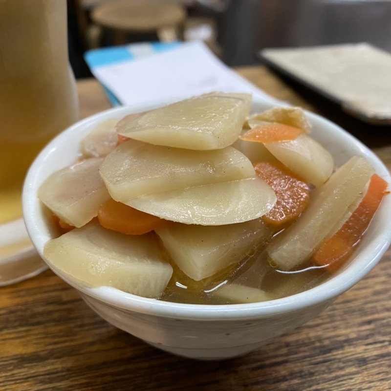 かぶと油揚げの煮物(大衆酒場 増やま)