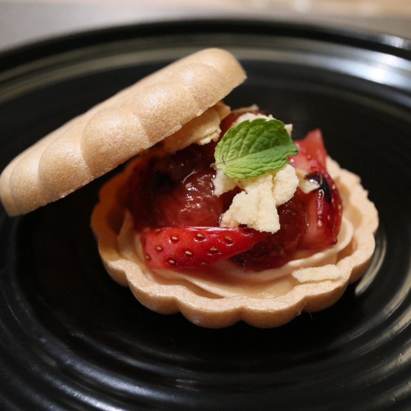 フォアグラ最中(銀座大石)