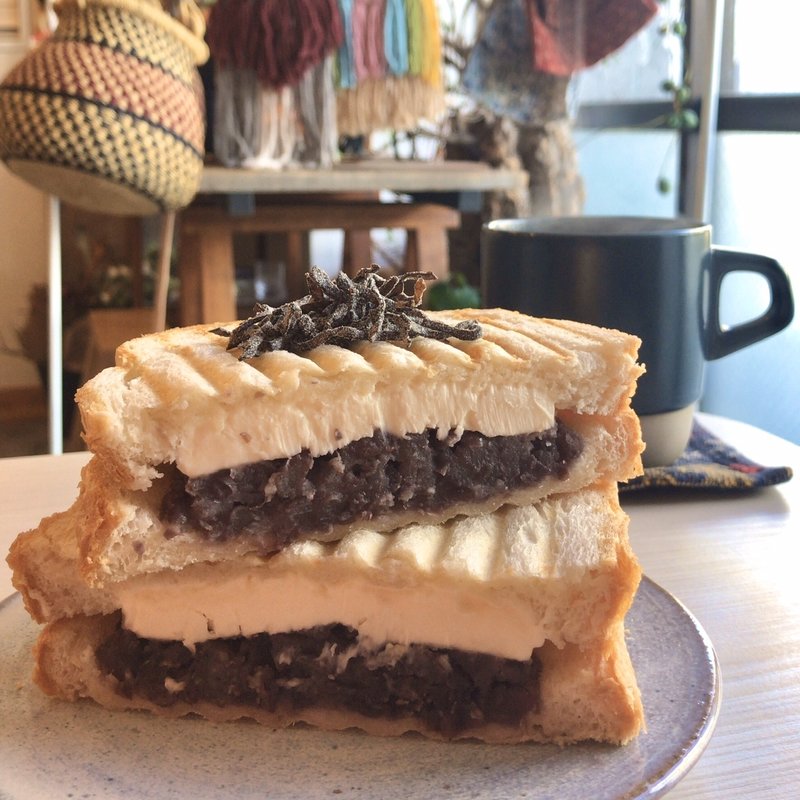 あんチーズホットサンドセット(city  coffee  setagaya)