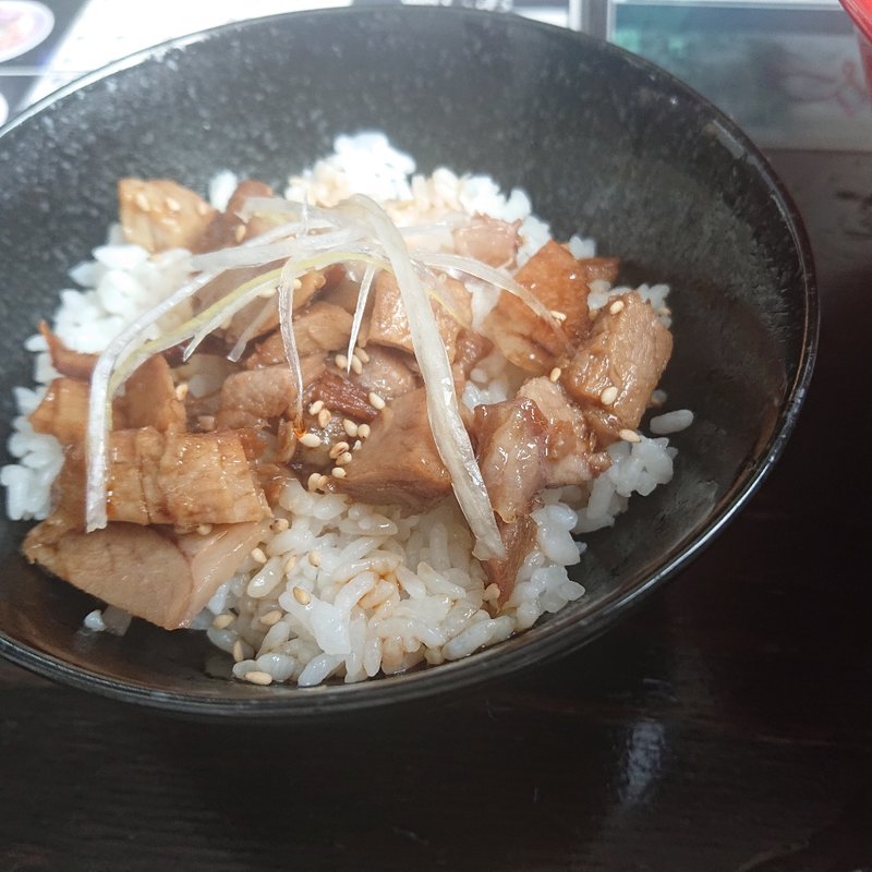 プチチャーシュー丼（平日限定）(帯広のラーメン屋 麺好きうるふ/よるうるふ)
