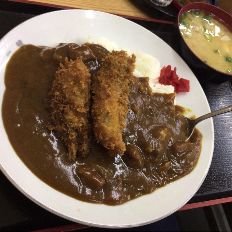 カキフライカレー豚汁付き（日替わり）(味のふたば)