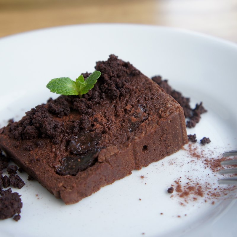 セミドライ巨峰入りチョコレートテリーヌ(SARU - Apero Bistro - 自由が丘)